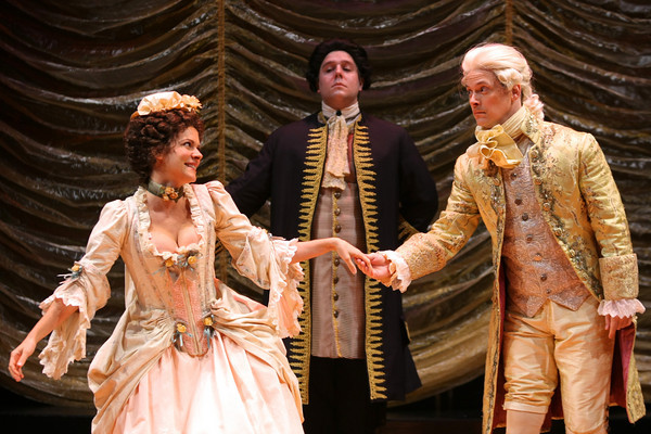 Professional actors/actresses from GEVA performing on stage