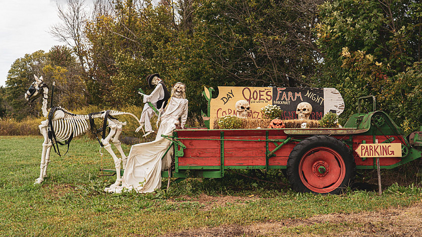 Spooky carriage at Joe's Fright Farm